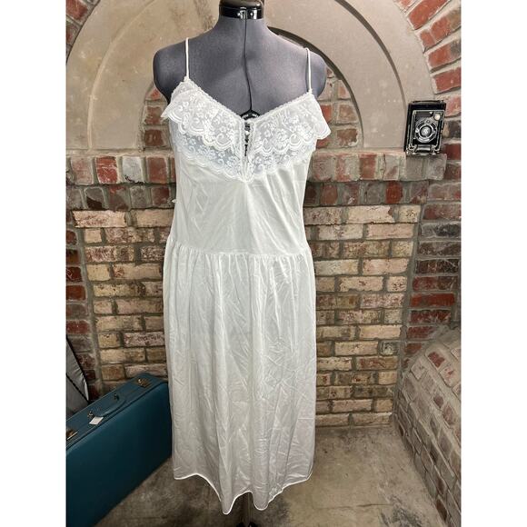 Maidenform negligee slip Vintage white nightgown sheer lace bust - Picture 1 of 13